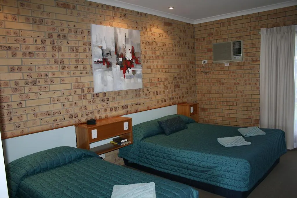 **** Hotel Mulga Country Motor Inn Charleville Australia